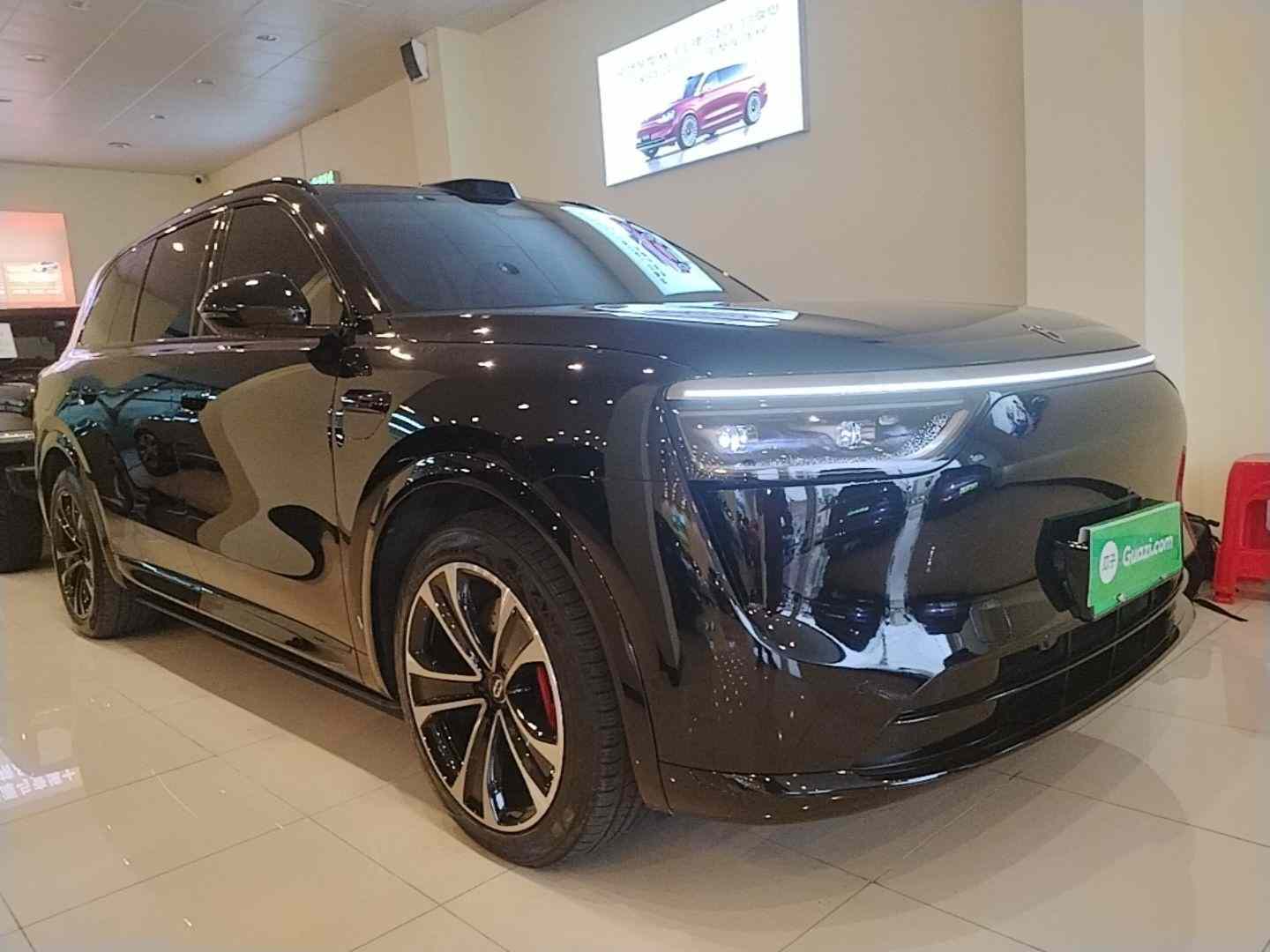 鸿蒙智行 问界M8 2025款 增程 Max+版 53.4kWh 6座版 (192线激光雷达）(5)