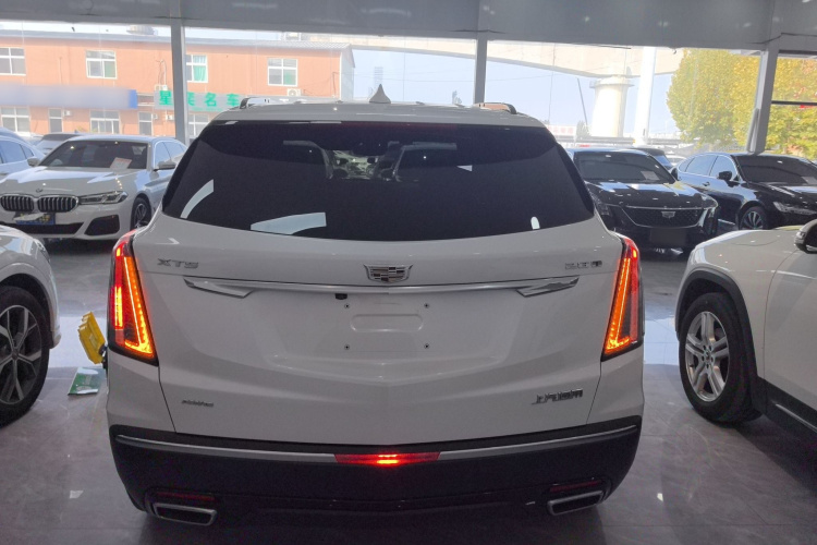 凯迪拉克XT5 2022款 2.0T 四驱豪华型（蜂鸟版）车身外观6