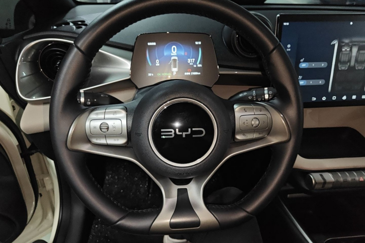 比亚迪 海豚 2024款 荣耀版 420km 时尚版局部细节13