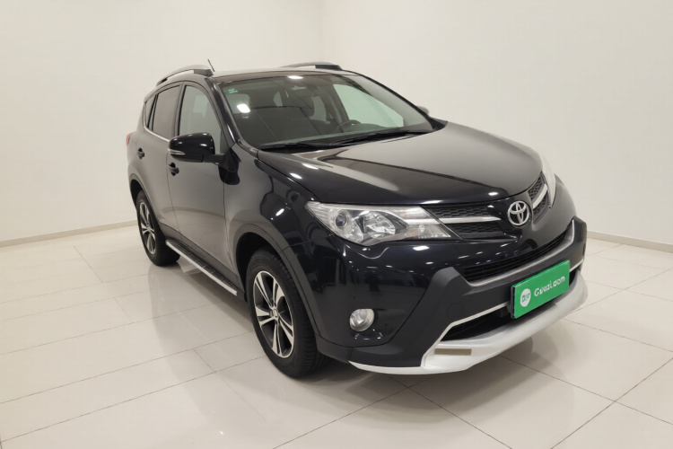 丰田 RAV4荣放 2015款 2.0L CVT两驱风尚版车身外观3