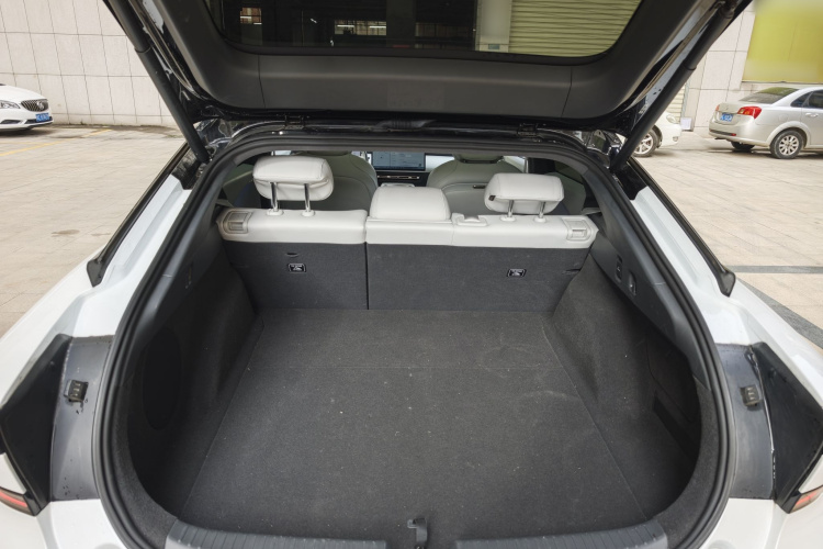 小鹏P7+ 2024款 长续航 Max中控内饰7011