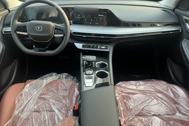 长安 逸动 2025款 PLUS 1.4T 双离合高能版中控内饰7003