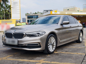 宝马5系新能源 2019款 改款 530Le 豪华套装