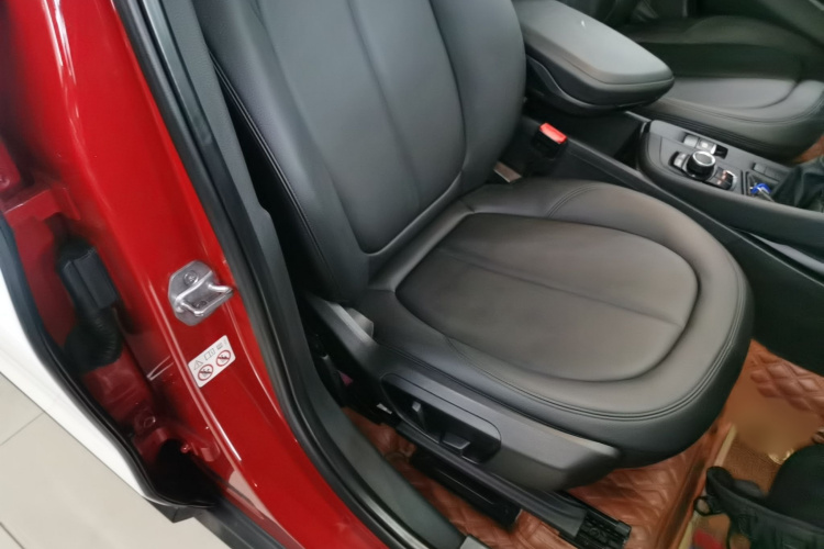 宝马X1 2018款 sDrive20Li 领先型局部细节41