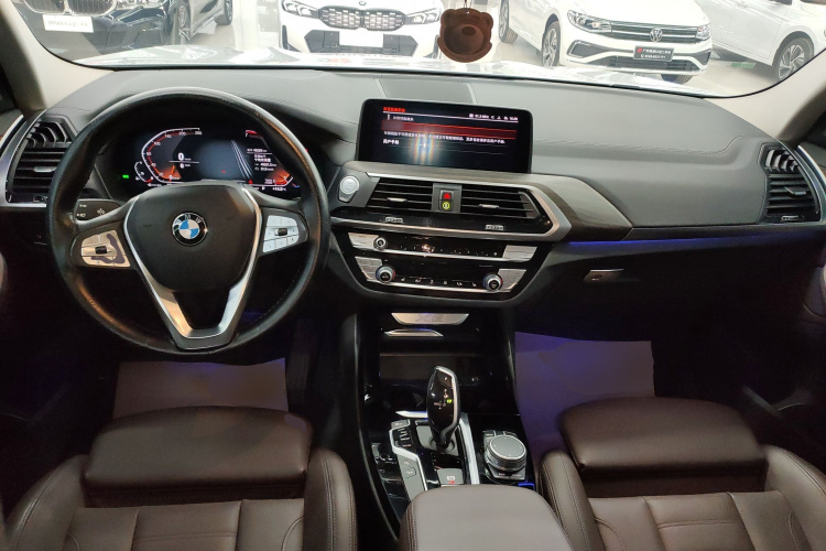 宝马X3 2021款 改款 xDrive28i 豪华套装中控内饰7002