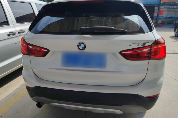 宝马X1 2018款 sDrive18Li 尊享型车身外观6004