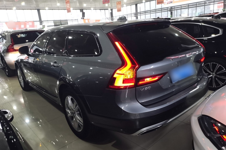 沃尔沃V90 2017款 Cross Country T5 AWD 智远版车身外观4