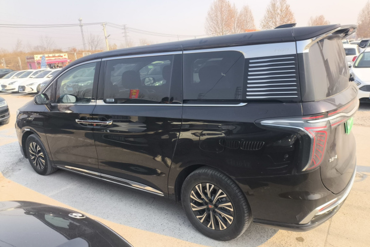 红旗HQ9 PHEV 2024款 2.0T 四驱商务版车身外观4