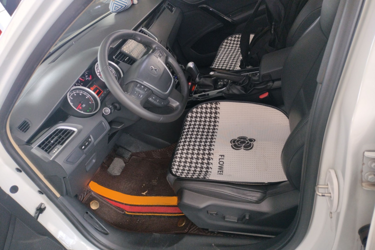 标致508 2012款 2.0L 自动智享版中控内饰19