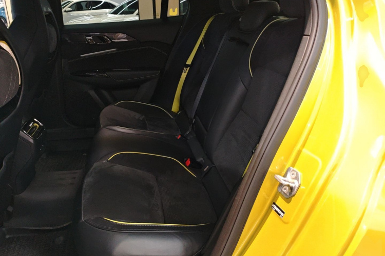 领克03 2019款 03+ 2.0TD 自动驭风版中控内饰21