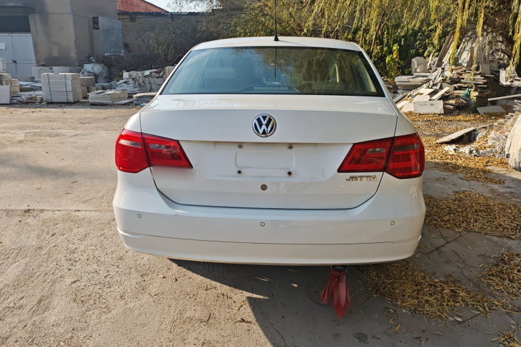 大众 捷达 2015款 质惠版 1.4L 手动舒适型车身外观6