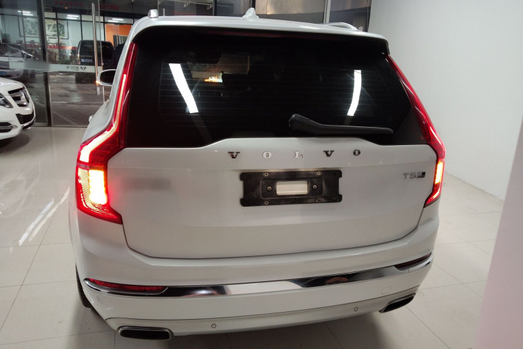 沃尔沃XC90 2020款 T5 智行豪华版 5座车身外观6004