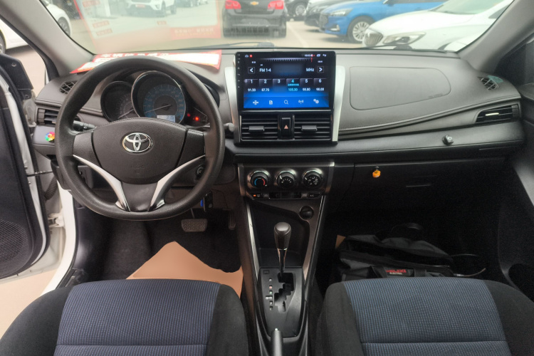 丰田 YARiS L 致炫 2015款 1.5E 自动魅动版中控内饰12