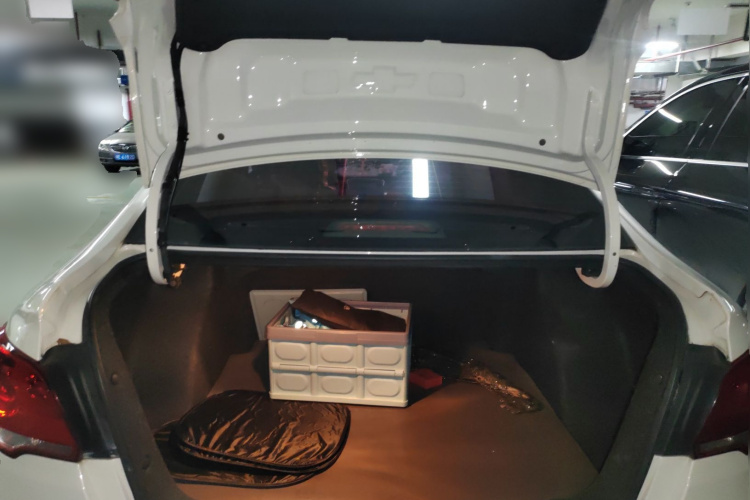 雪佛兰 科沃兹 2019款 320 手动欣悦版中控内饰23