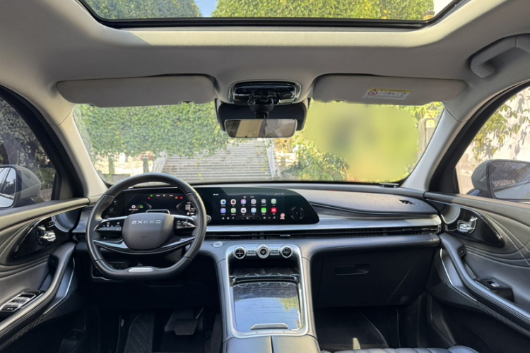 星途瑶光 2023款 400T 两驱优享版中控内饰7002