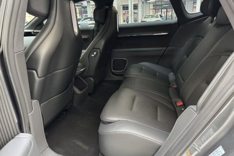 阿维塔12 2025款 Ultra增程版中控内饰7004