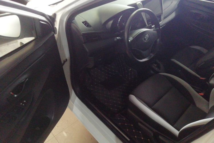 丰田 YARiS L 致炫 2020款 1.5L CVT领先版中控内饰20