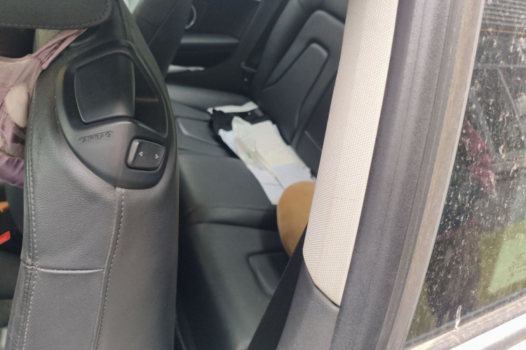 奥迪A5 2010款 3.2 coupe quattro中控内饰7004