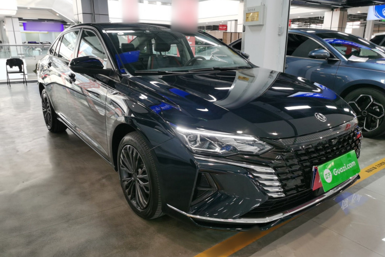 东风风神 奕炫MAX 2023款 1.5T 超能型爸版车身外观3