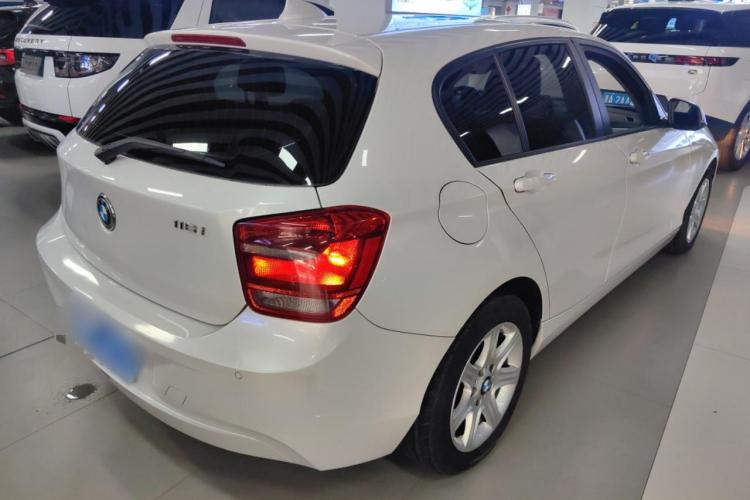 宝马1系(进口) 2013款 改款 116i 领先型车身外观6005