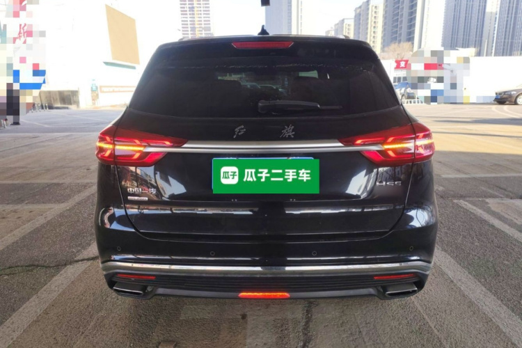 红旗HS5 2022款 改款 2.0T 智联旗享四驱版车身外观6
