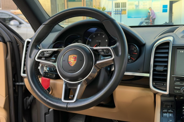 保时捷 2015款 Cayenne 3.0T局部细节13