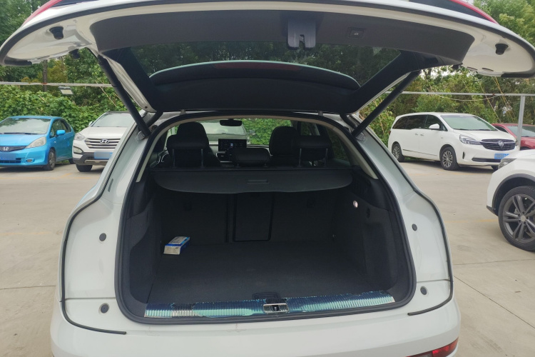 奥迪Q3 2018款 30周年年型 30 TFSI 时尚型局部细节23