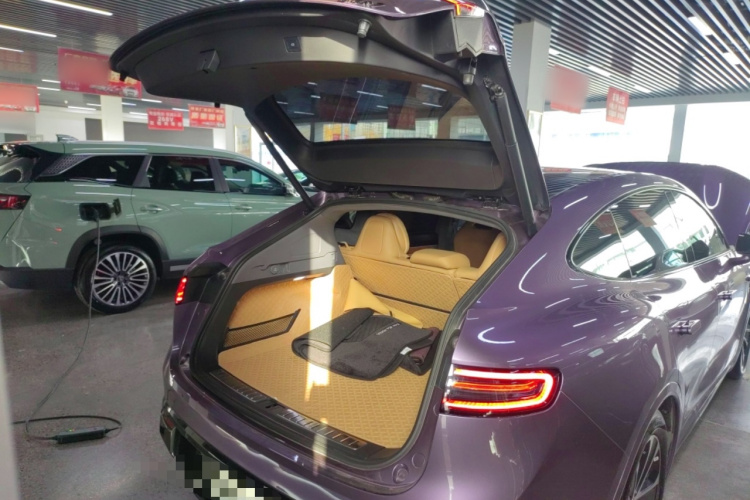 鸿蒙智行 智界R7 2024款 纯电 667km Pro机舱底盘23