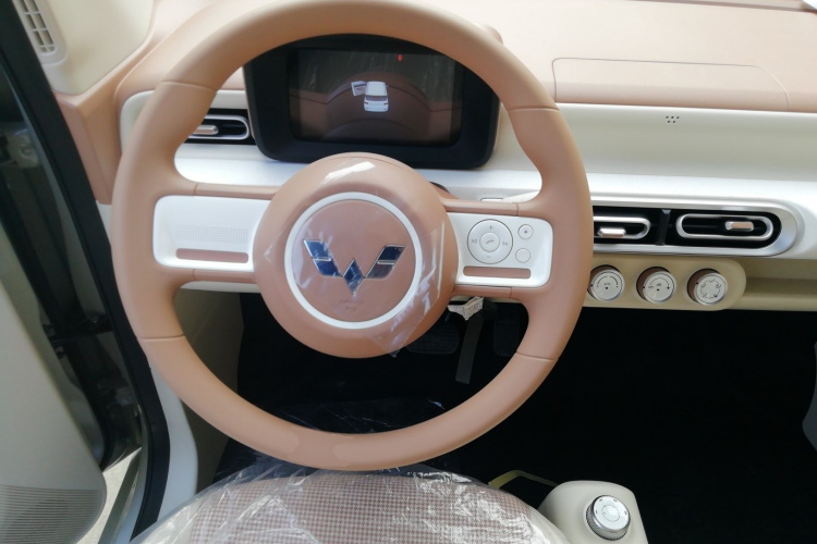 五菱汽车 宏光MINIEV 2024款 第三代 215km 青春版中控内饰13