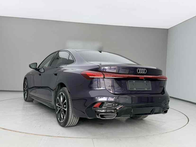 奥迪A5L 2026款 2.0T 运动版 Plus(2)