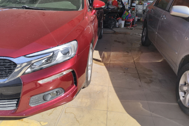 DS 4S 2016款 1.6T 自动睿动版THP160局部细节36