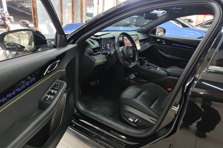 领克03 2023款 1.5TD DCT劲Pro中控内饰20