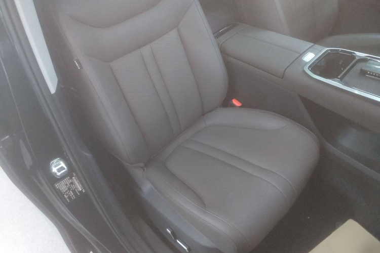 上汽大通MAXUS 大家7 2024款 超混 长续航版 旗舰版局部细节41