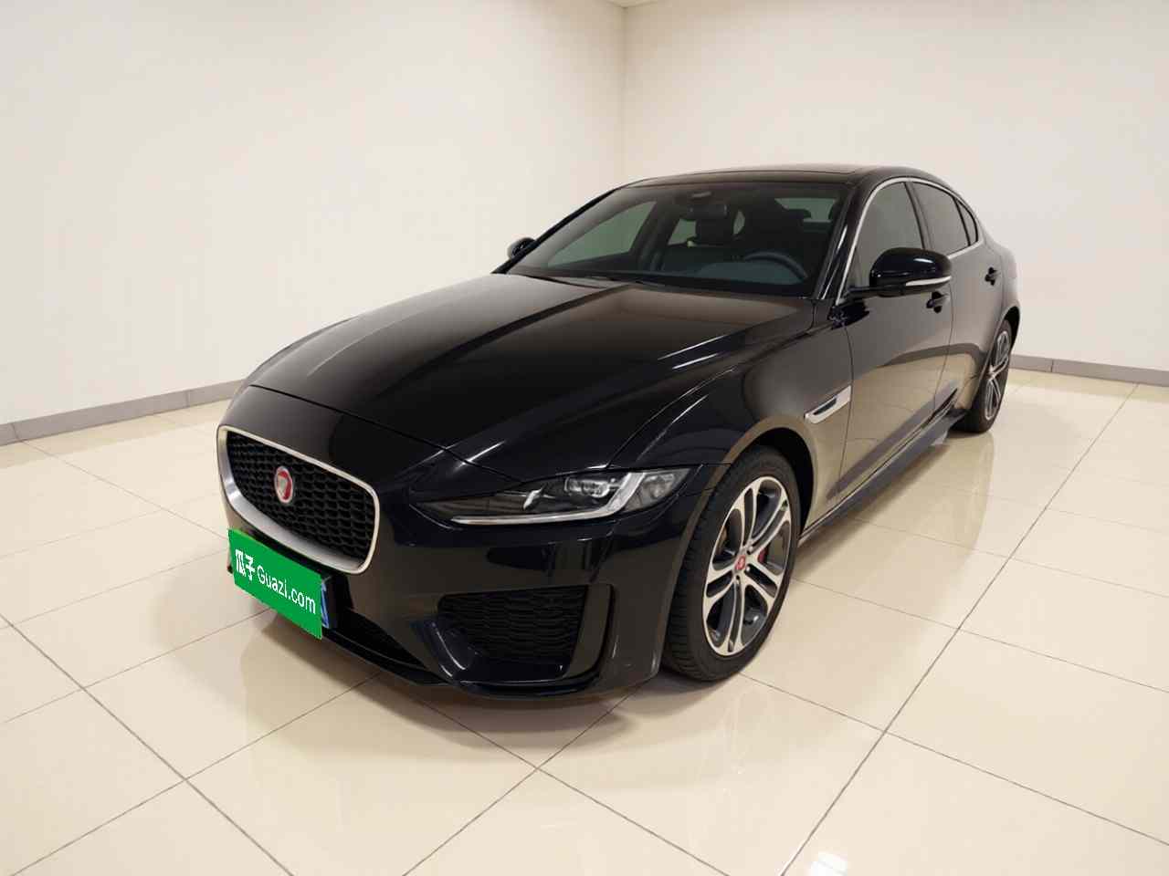 捷豹XEL 2024款 2.0T 250PS R-DYNAMIC S进取运动版(2)