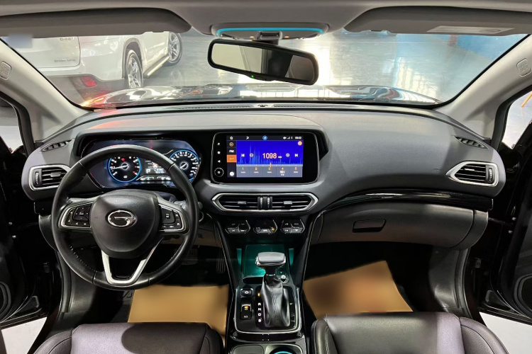 广汽传祺 传祺GS4 2018款 235T 自动两驱至尊版中控内饰7003