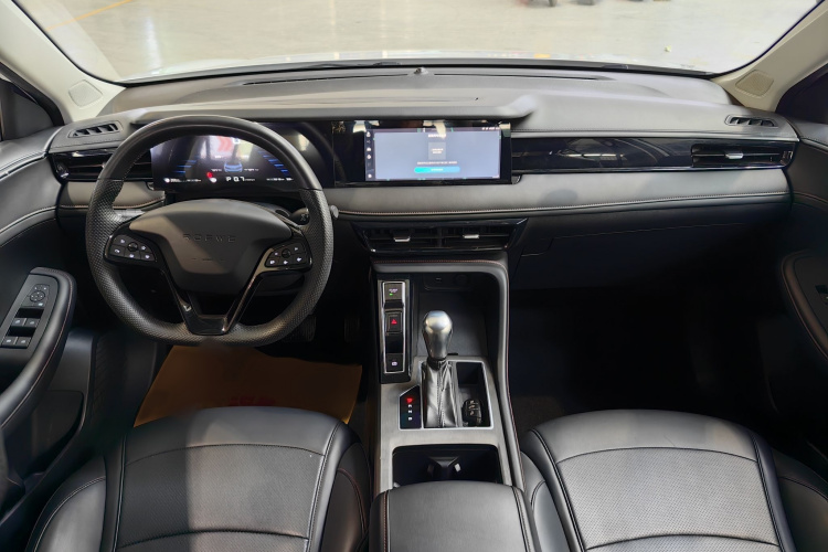 荣威i5 2023款 1.5L CVT尊荣版中控内饰7004