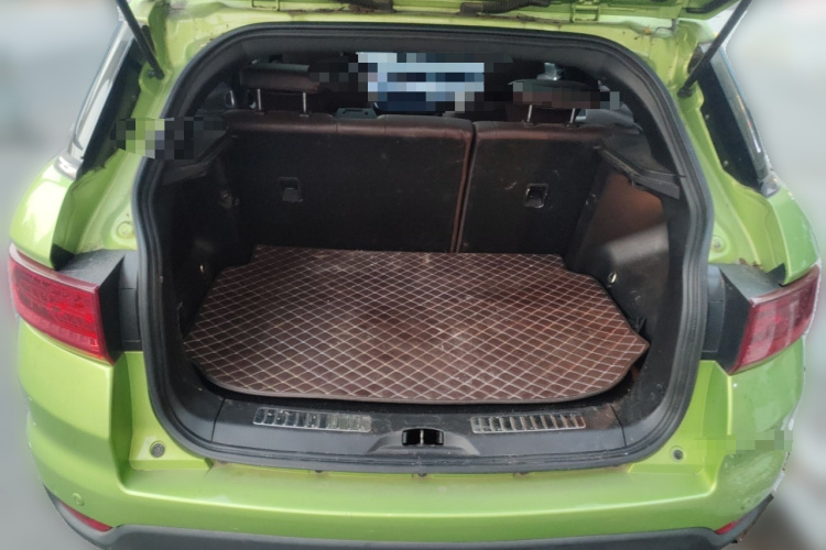 陆风X7 2015款 2.0T 全景尊贵版局部细节23