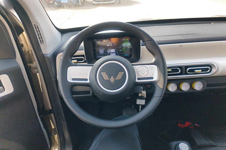 五菱汽车 宏光MINIEV 2024款 第三代 215km 青春版中控内饰13