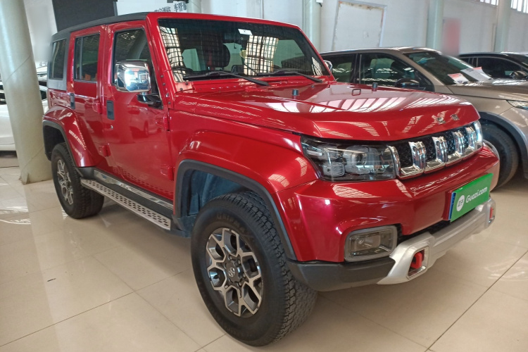 北京BJ40 2018款 PLUS 2.3T 自动四驱尊享版 国V车身外观3