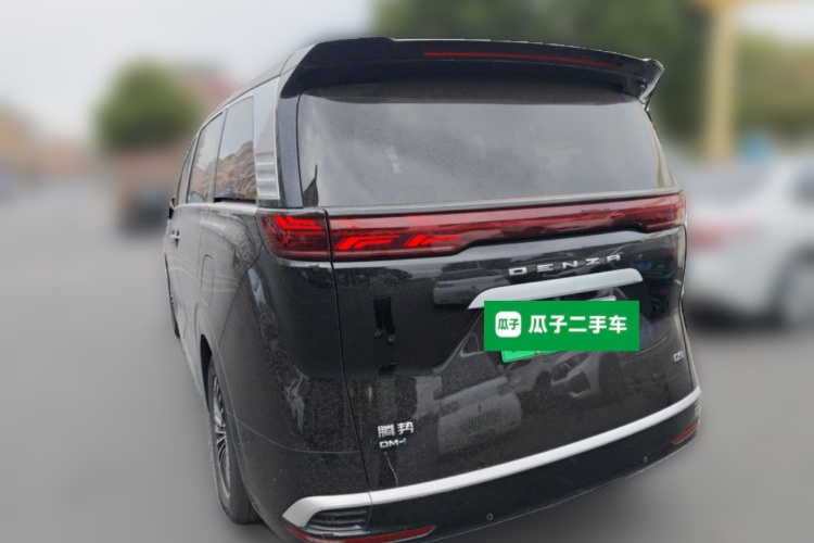 腾势D9 2022款 DM-i 1040 尊贵型车身外观6003