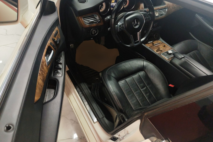 奔驰CLS 2012款 CLS 350 CGI中控内饰20