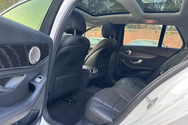 奔驰C级(进口) 2015款 C 200 旅行轿车中控内饰7003