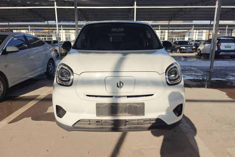 零跑汽车 零跑T03 2024款 200轻享版车身外观2