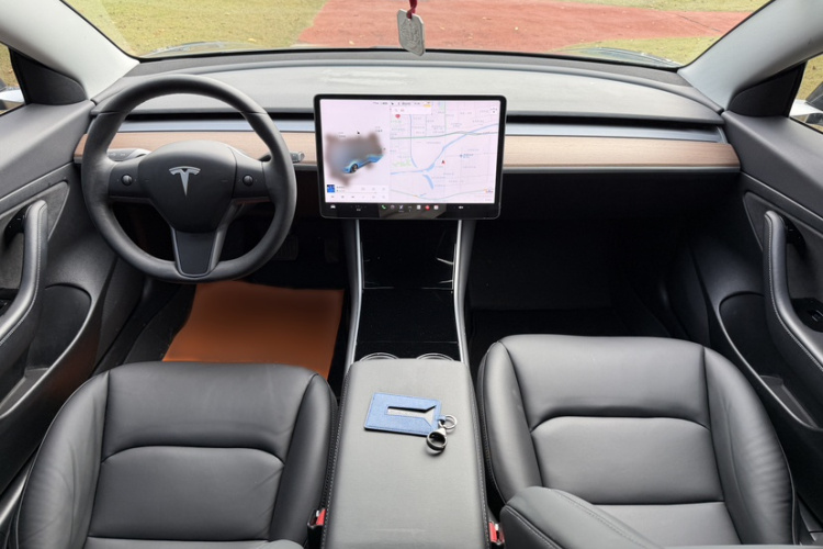 特斯拉 Model 3(进口) 2019款 标准续航后驱升级版(52度)中控内饰7003