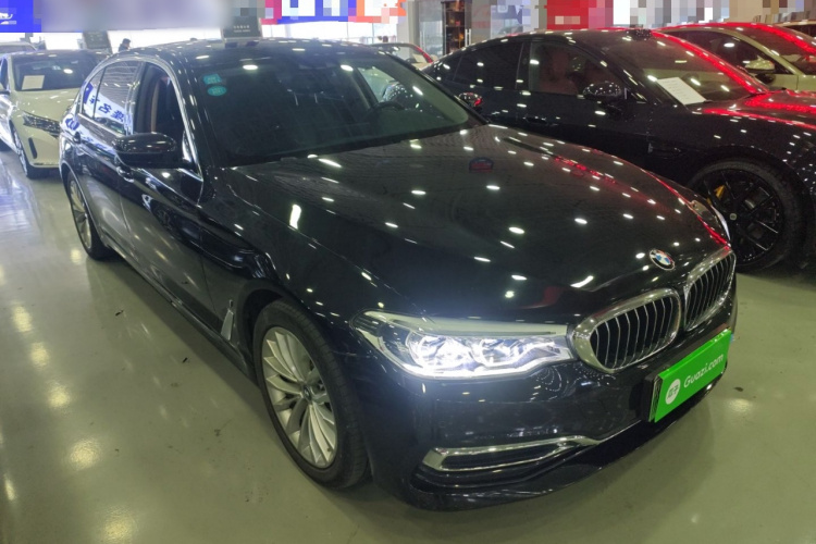 宝马5系新能源 2019款 改款 530Le 豪华套装车身外观3