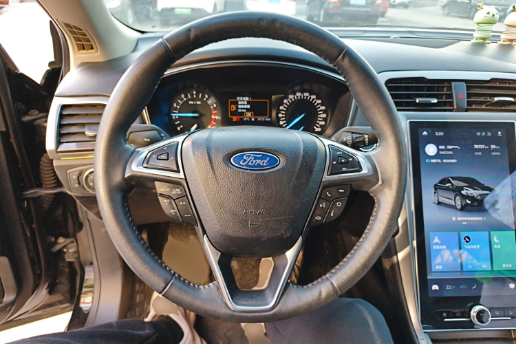 福特 蒙迪欧 2020款 EcoBoost 200 时尚型中控内饰13