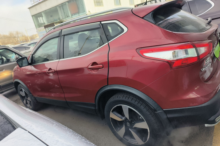 日产 逍客 2016款 2.0L CVT豪华版车身外观4