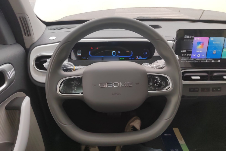 吉利银河 熊猫 2025款 210km 元气熊局部细节13