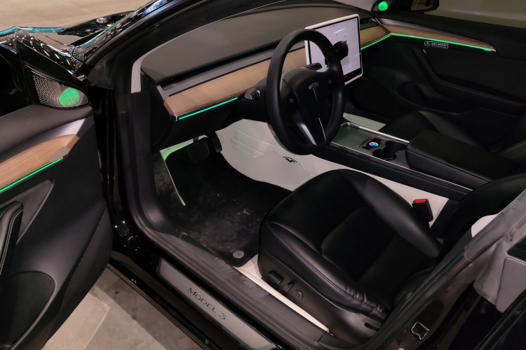 特斯拉 Model 3 2022款 后轮驱动版中控内饰7003