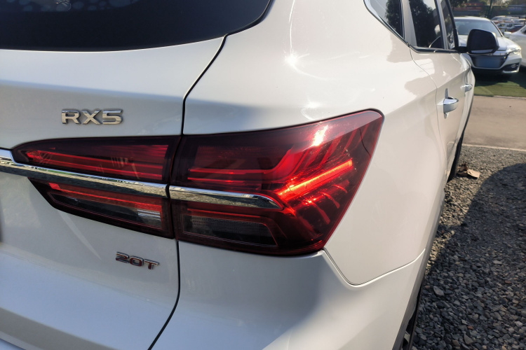 荣威RX5 2020款 20T 自动4G互联超越旗舰版车身外观6006